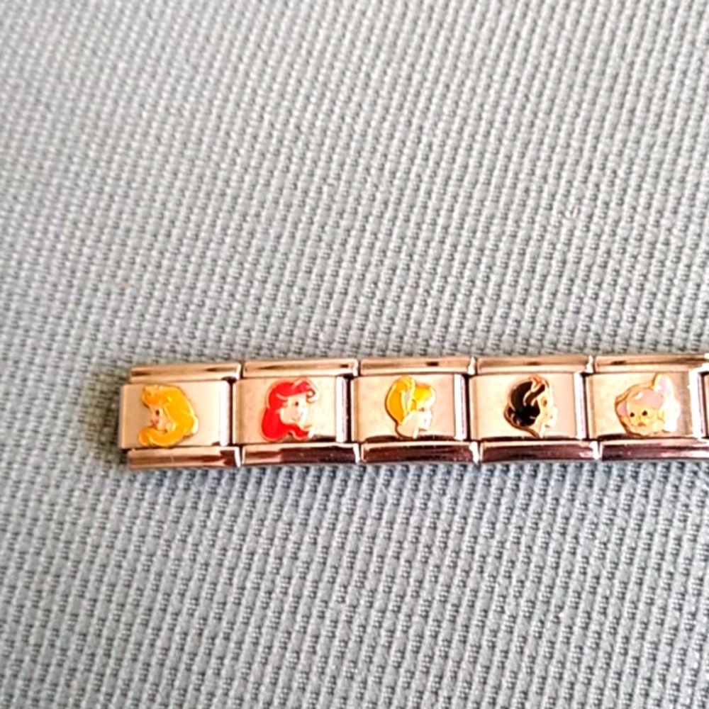 DISNEY ADD- A -LINK CHARMS - Picture 2 of 5